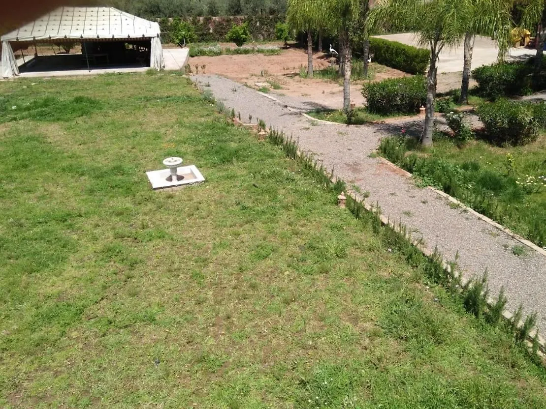 Riyad Dar Baddi Otel Lahebichate